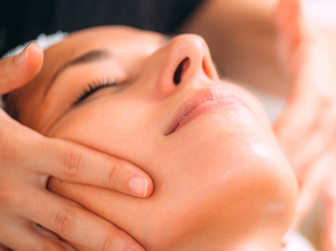 The Positive Effects of Facial Massage