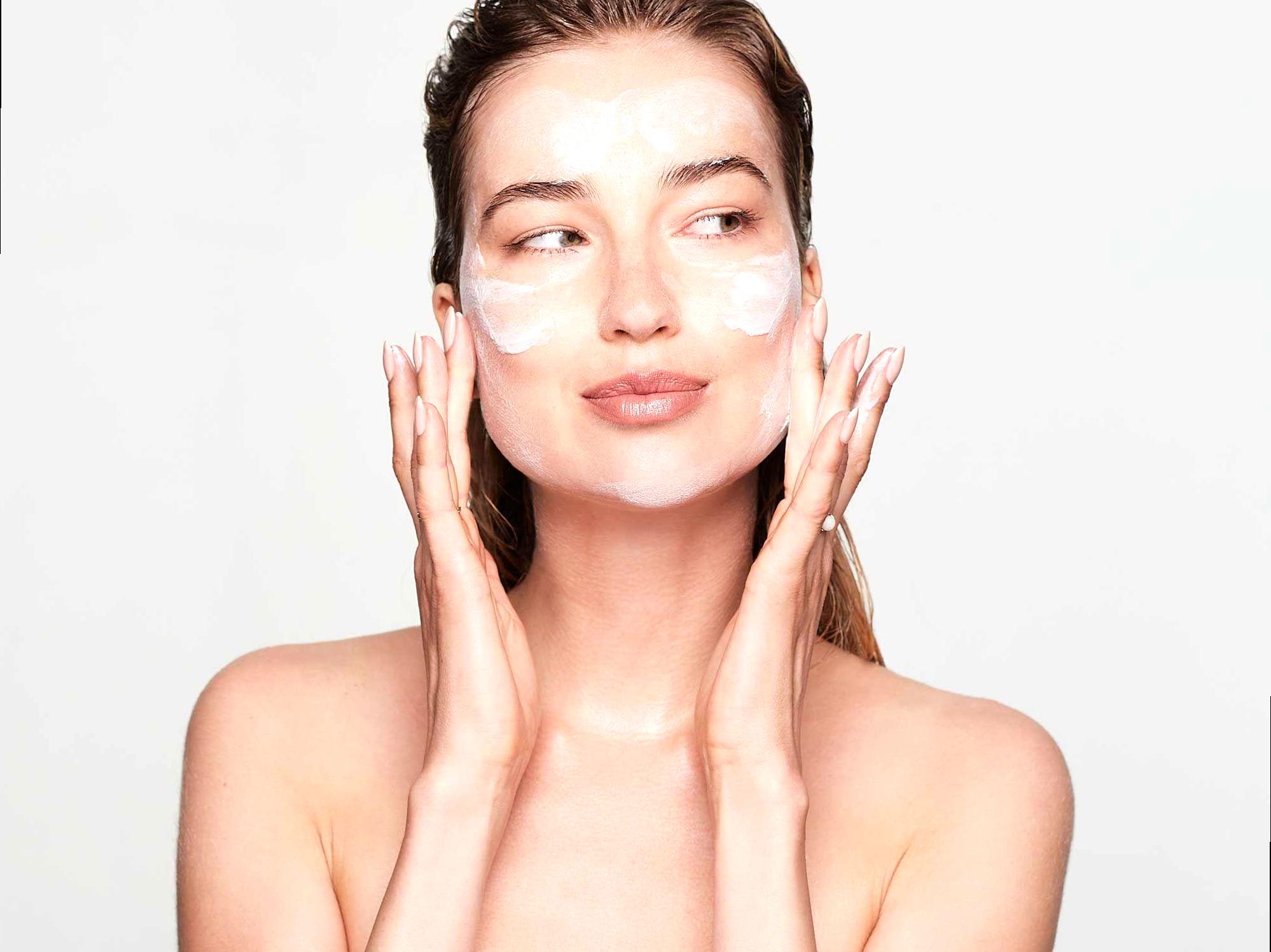 Tips for Choosing the Best Facial Cleansing Brush